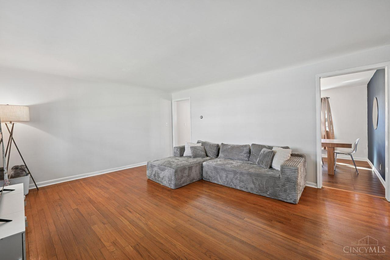 328 Apple Road