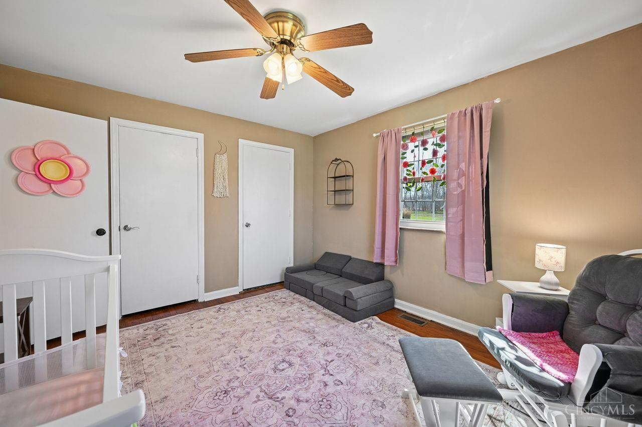 328 Apple Road