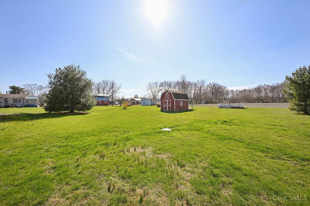 328 Apple Road