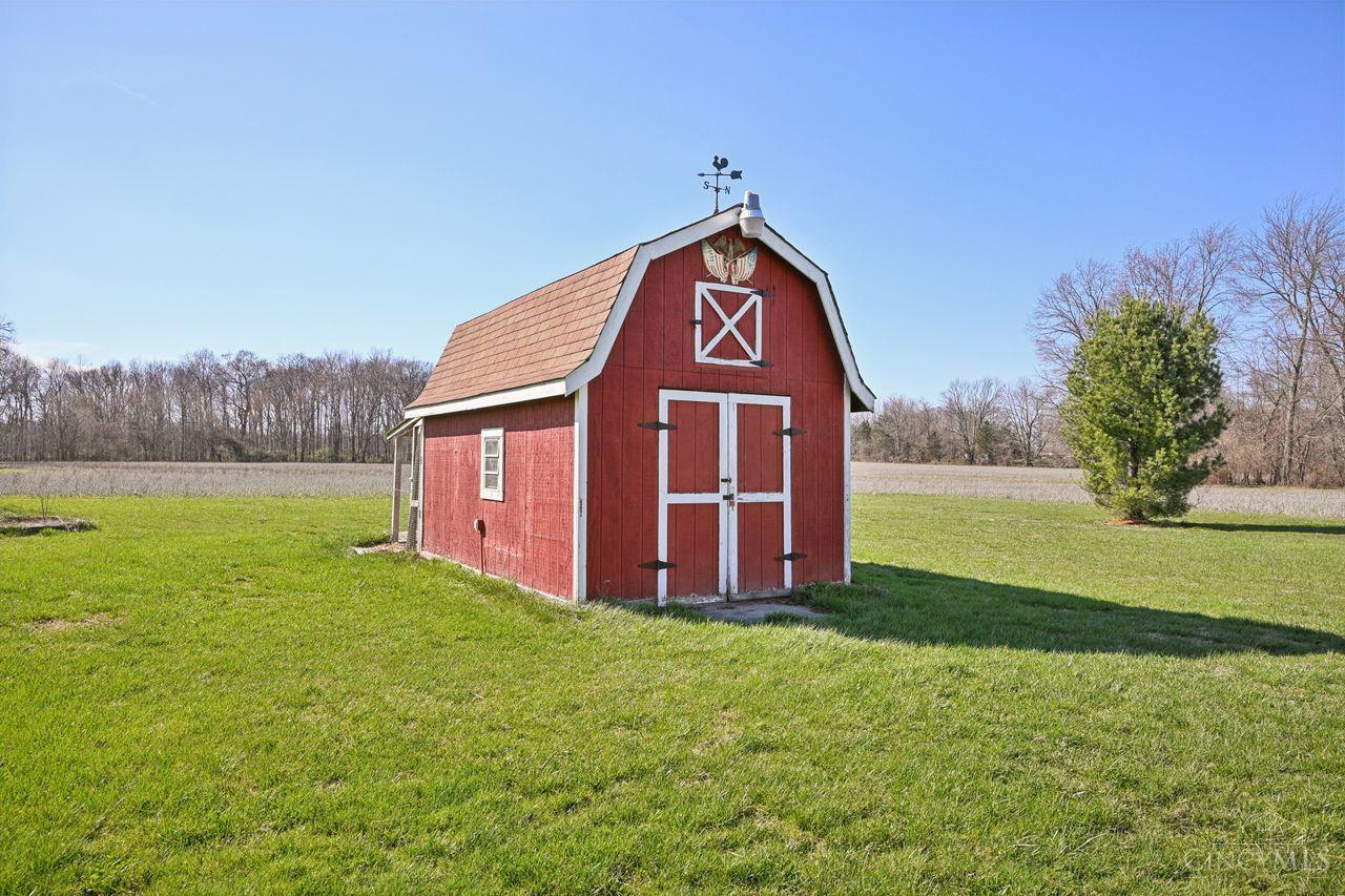 328 Apple Road