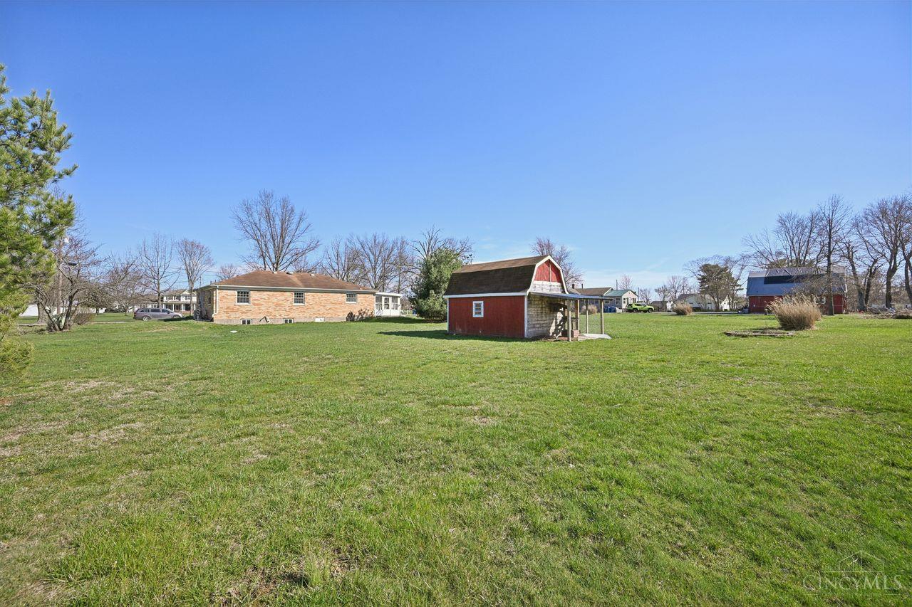 328 Apple Road