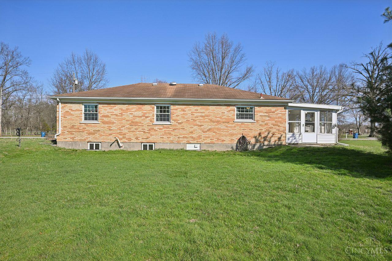 328 Apple Road
