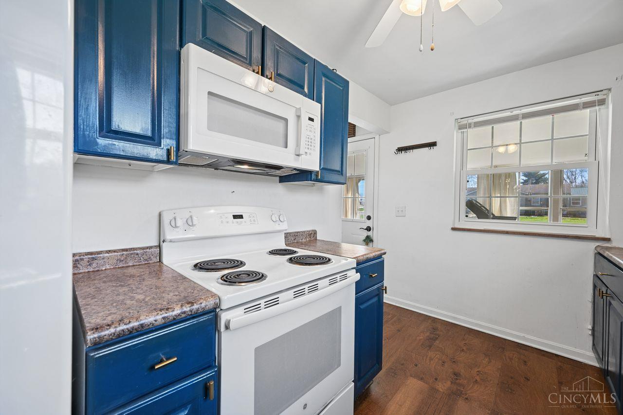 328 Apple Road