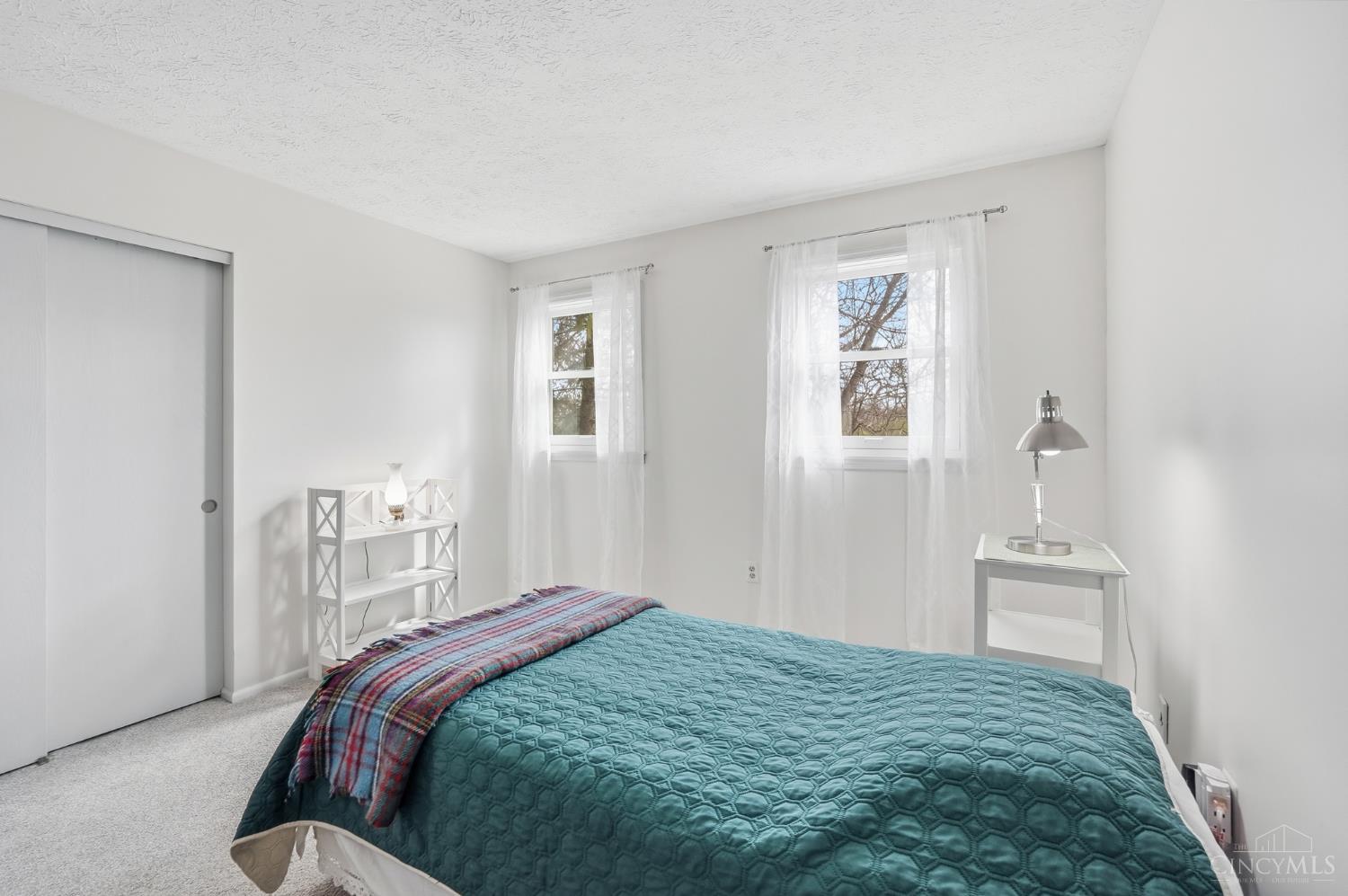 9678 Iris Drive