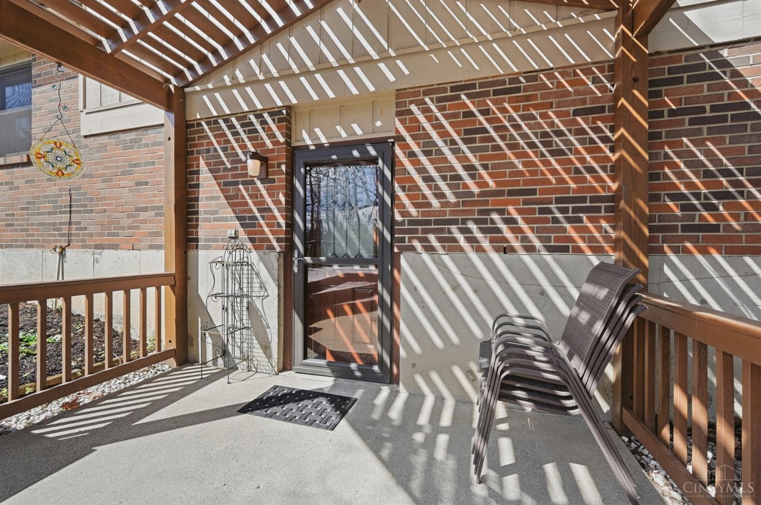 9678 Iris Drive