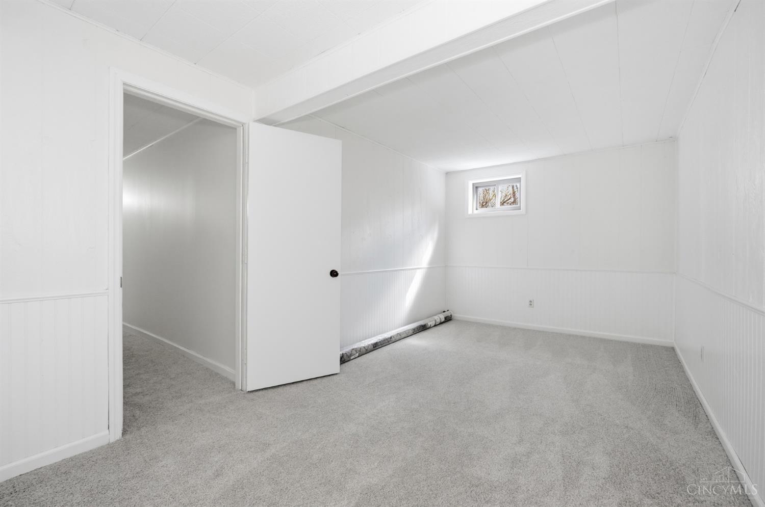 9678 Iris Drive