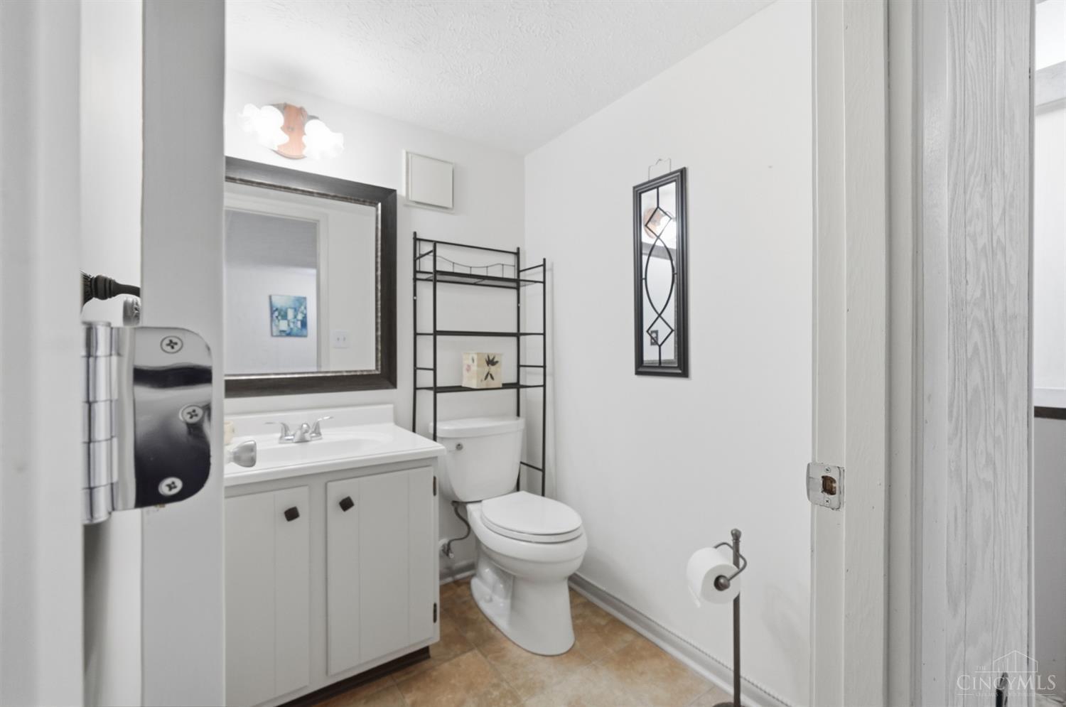 9678 Iris Drive