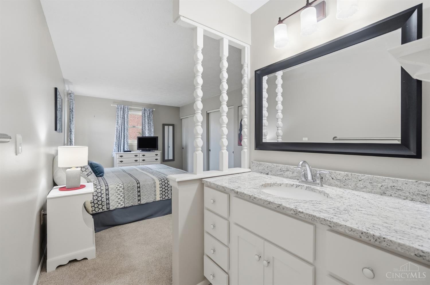 9678 Iris Drive