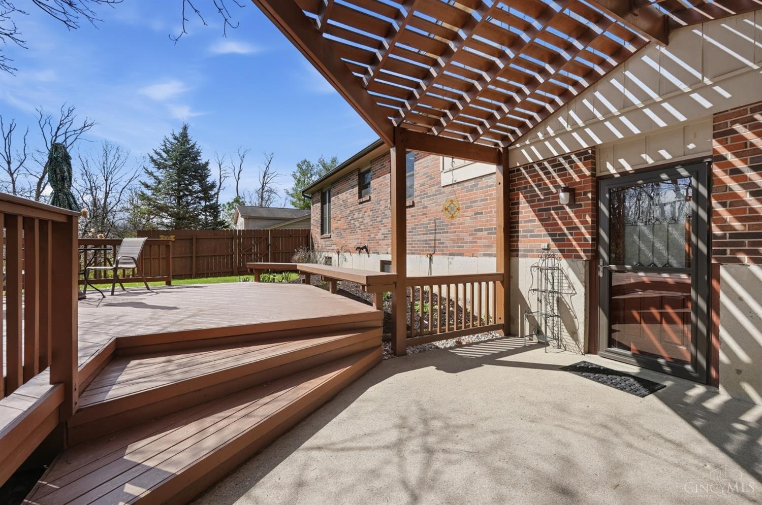 9678 Iris Drive