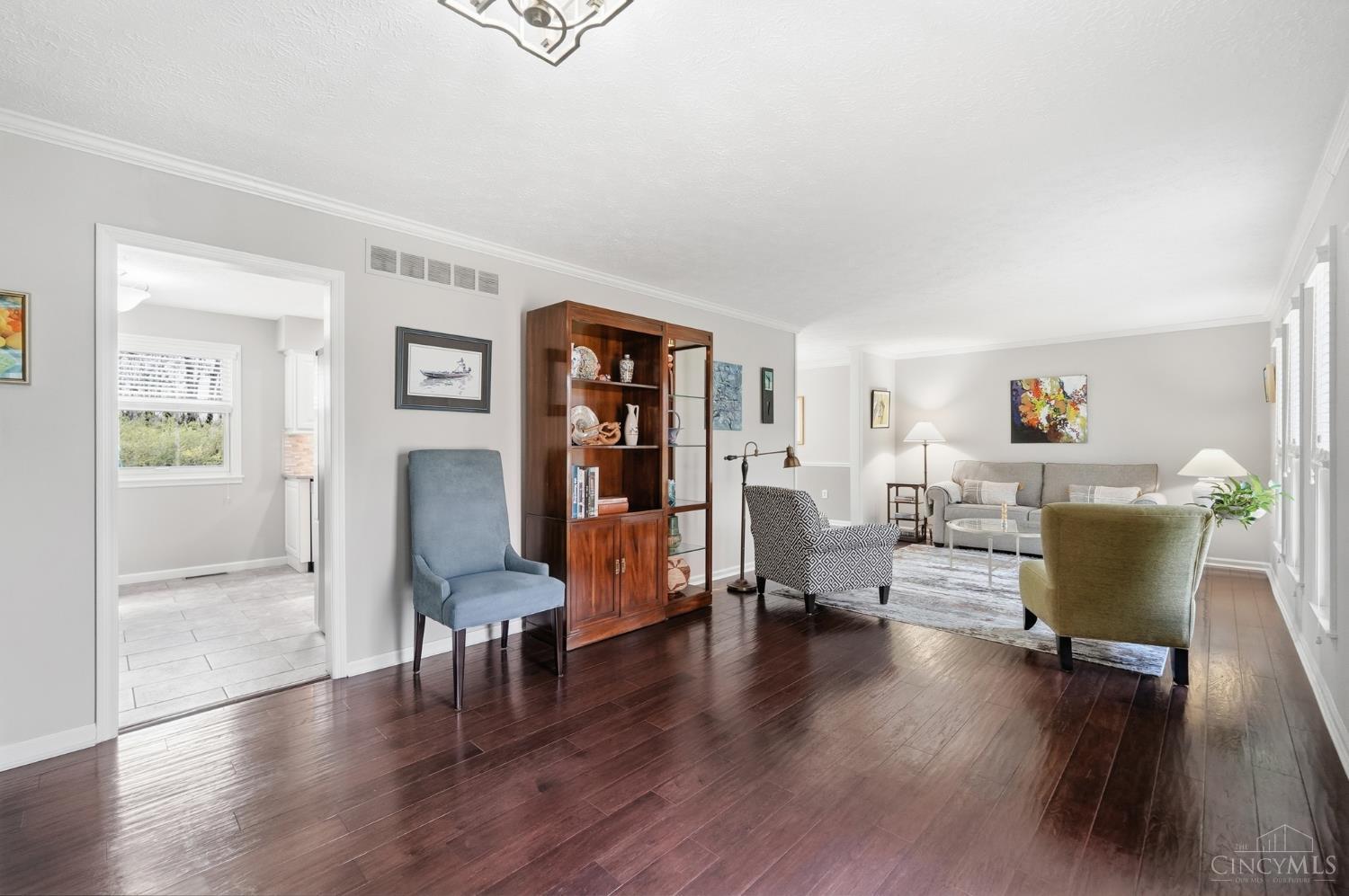 9678 Iris Drive