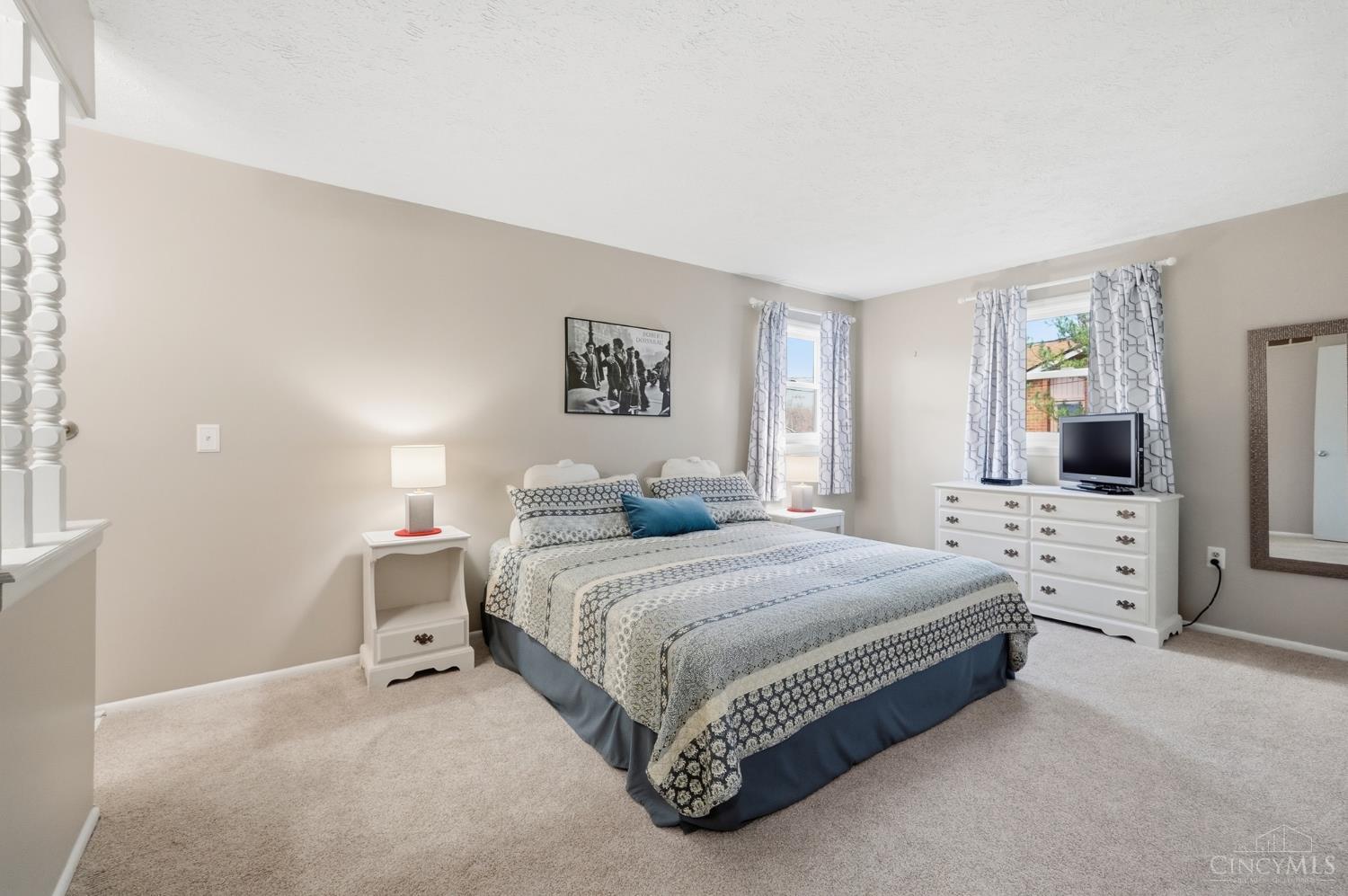 9678 Iris Drive