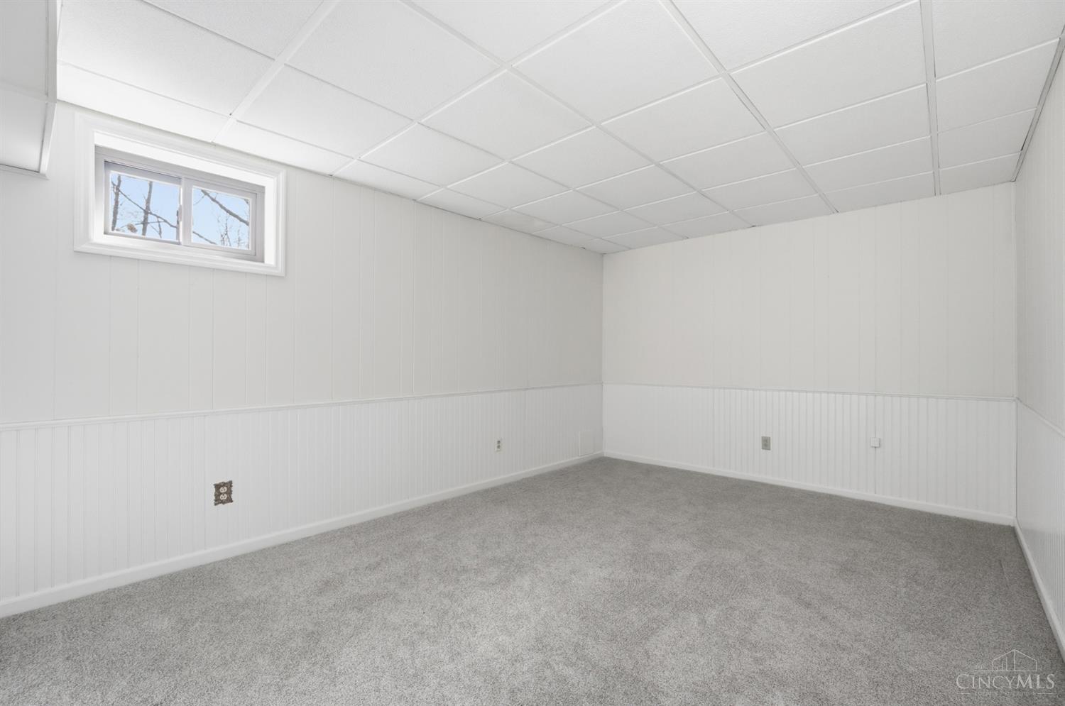 9678 Iris Drive