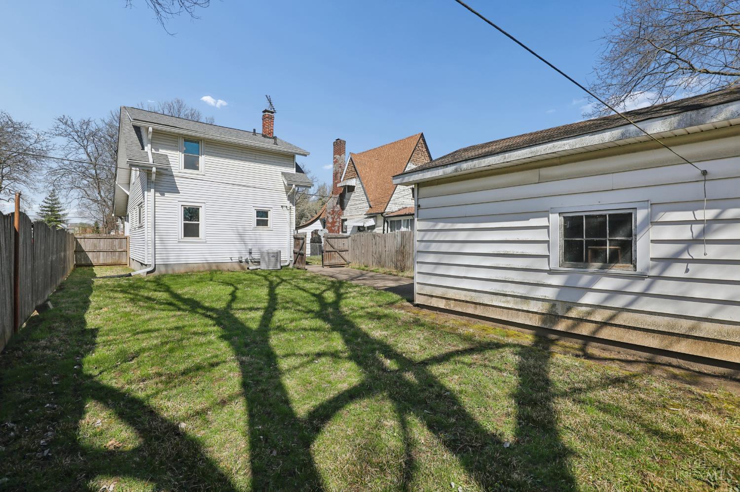 19 Parkway Avenue