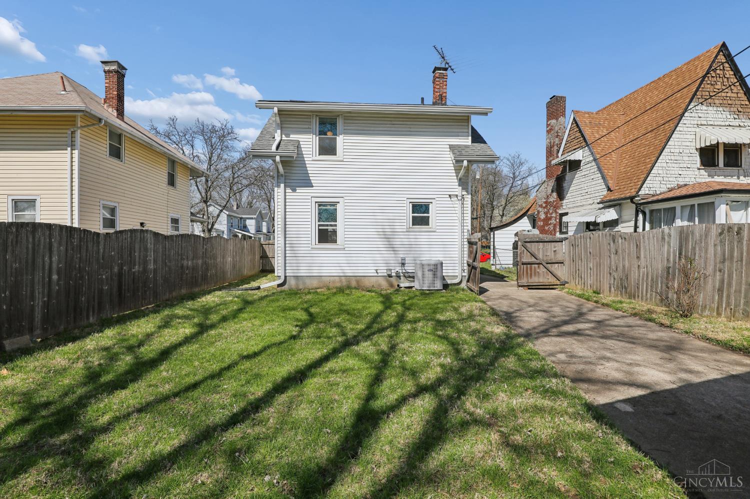 19 Parkway Avenue