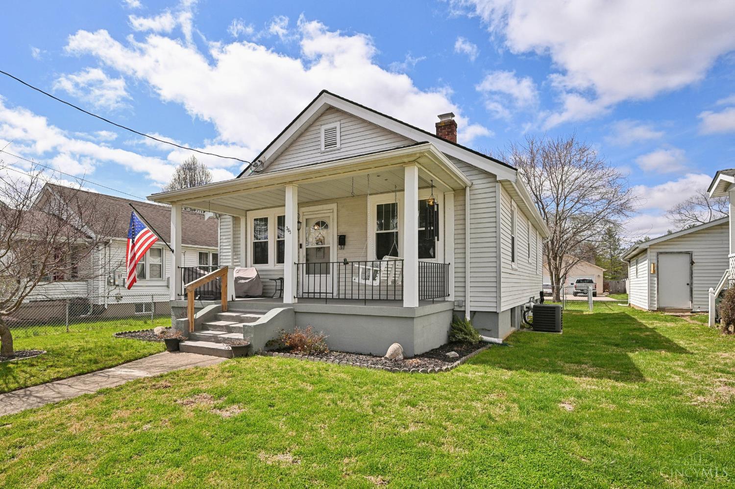 305 N Sycamore Street