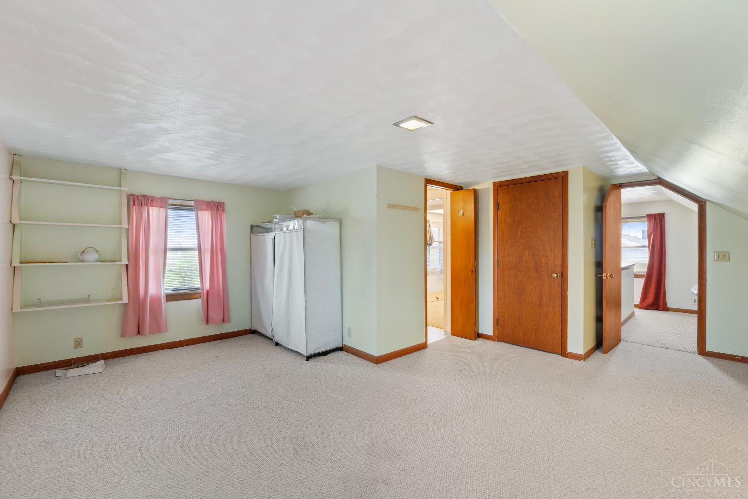 142 Barrington Drive