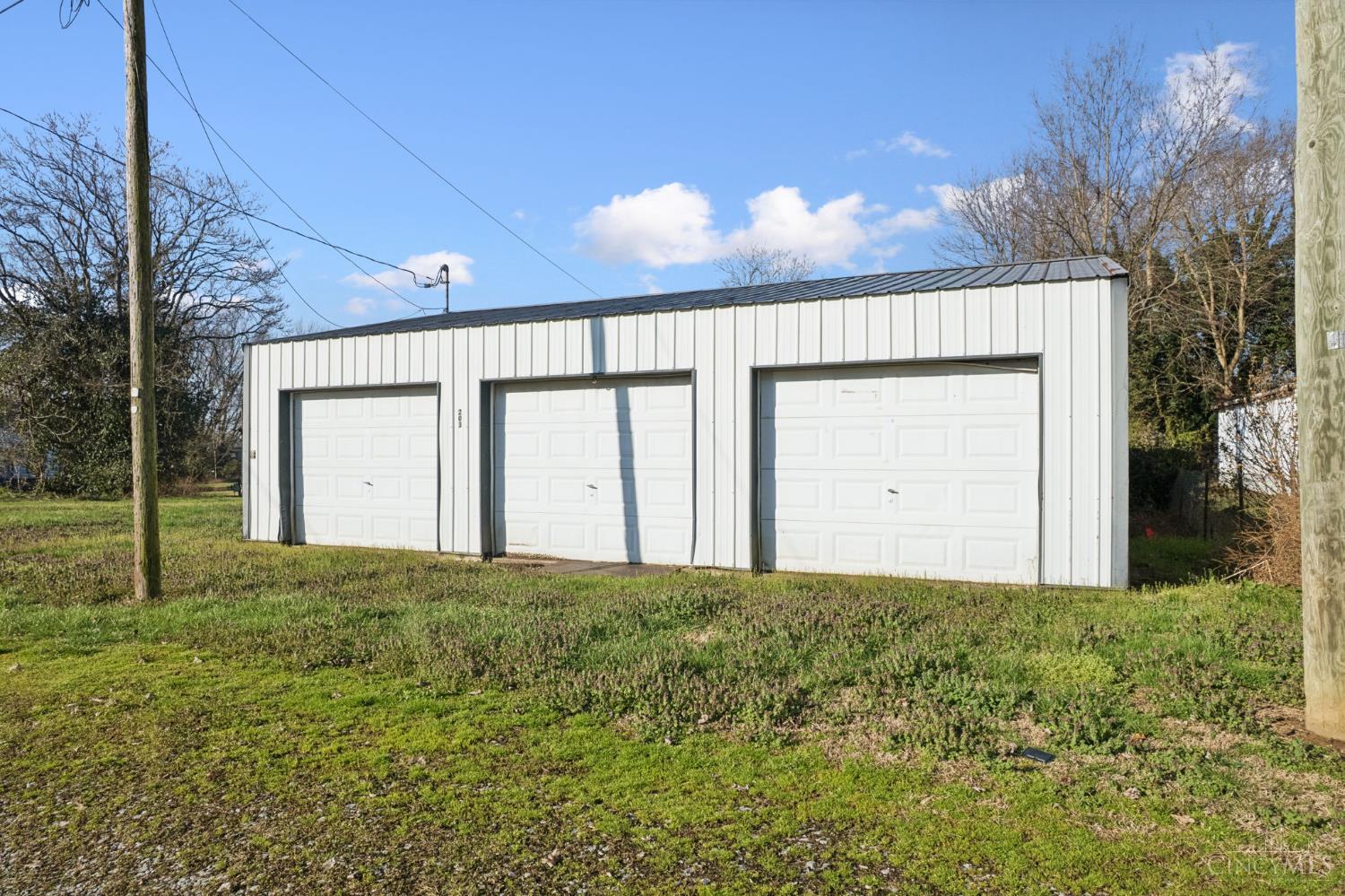 301 W 2nd Street