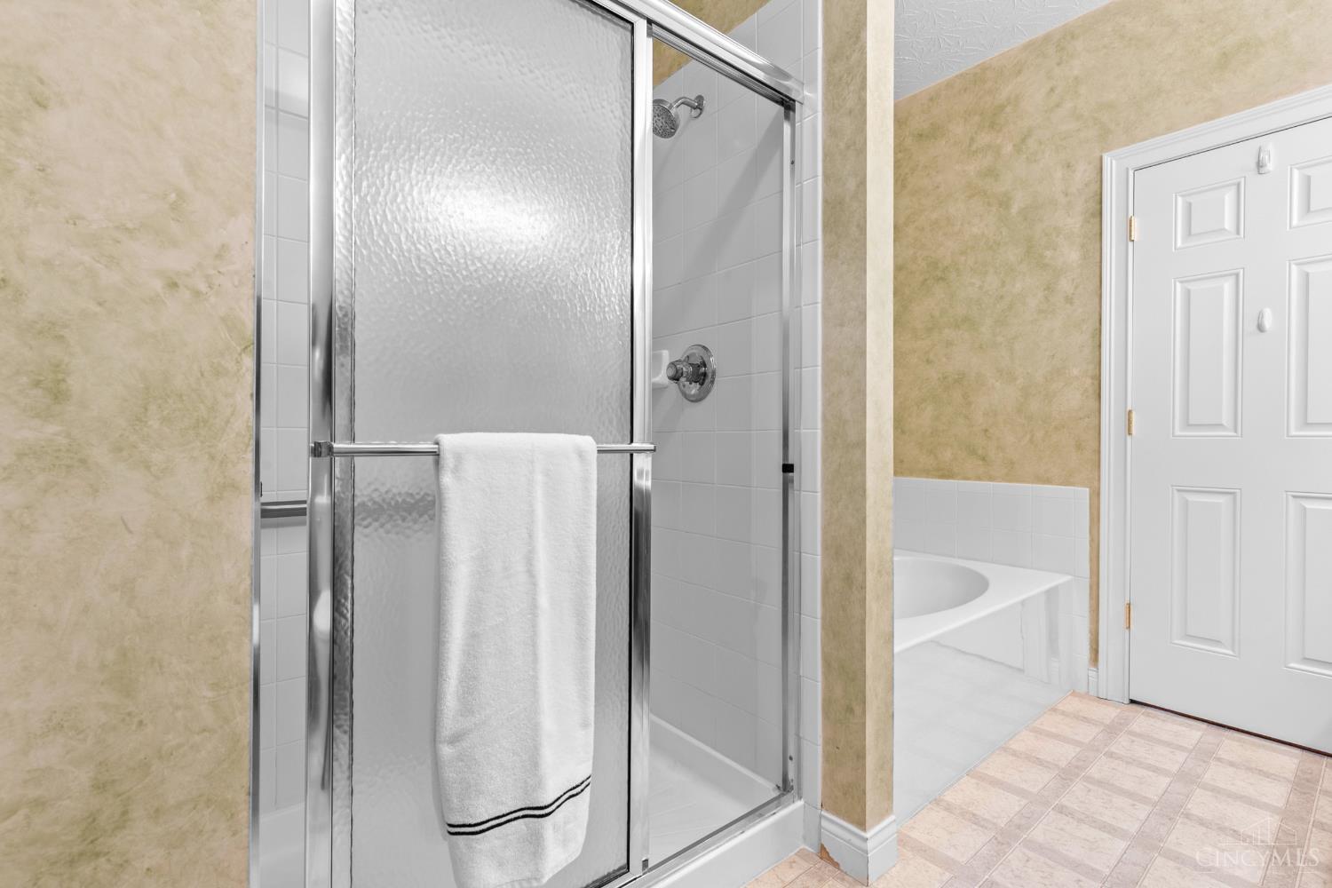 5274 Glen Creek Drive