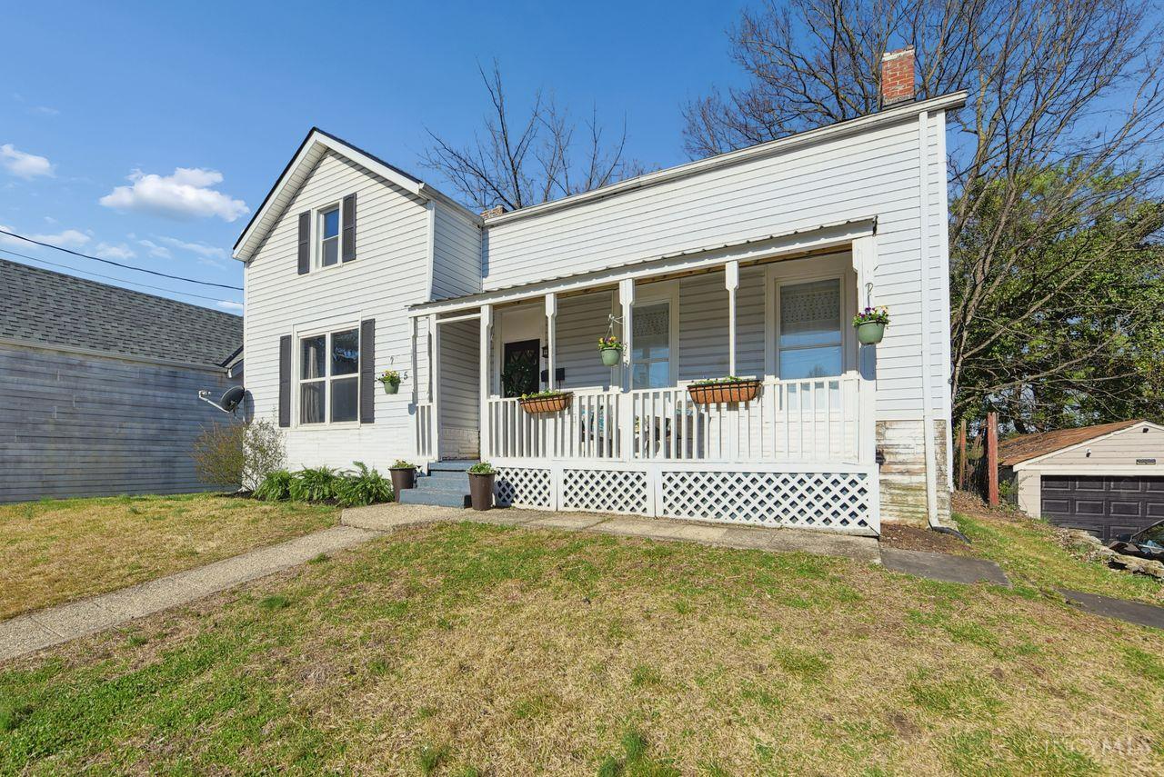 915 Third Street