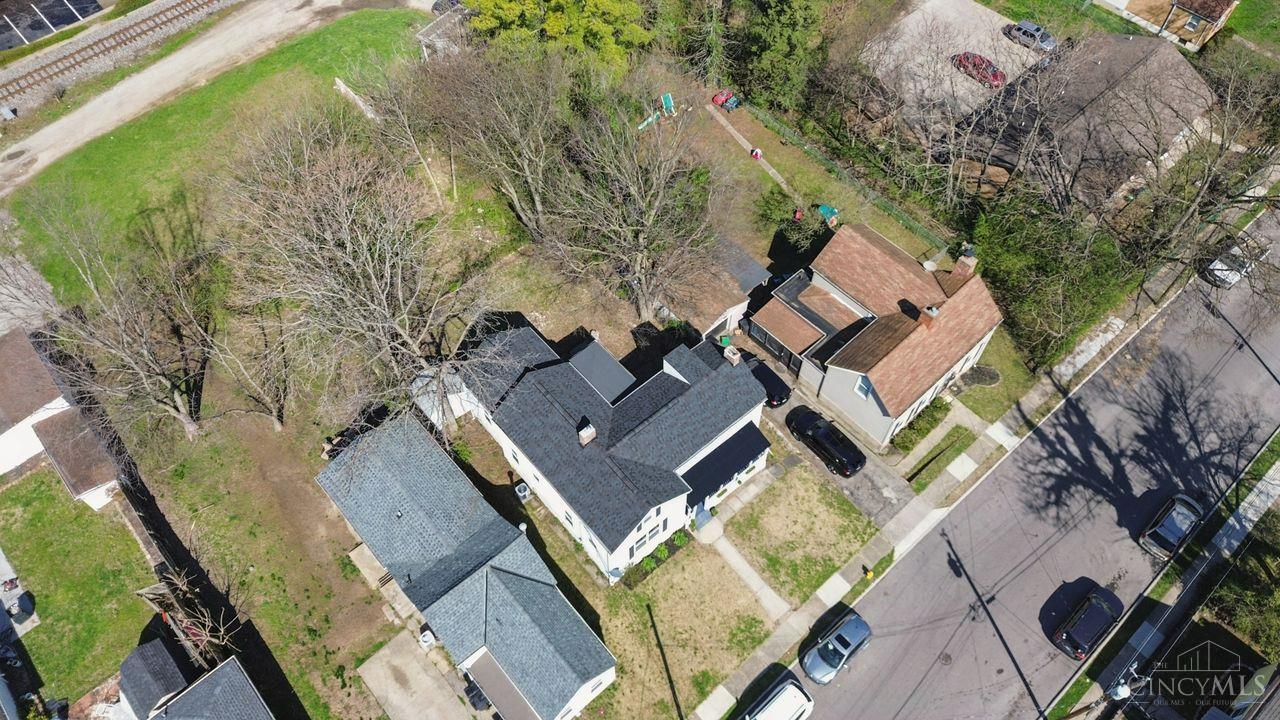 915 Third Street