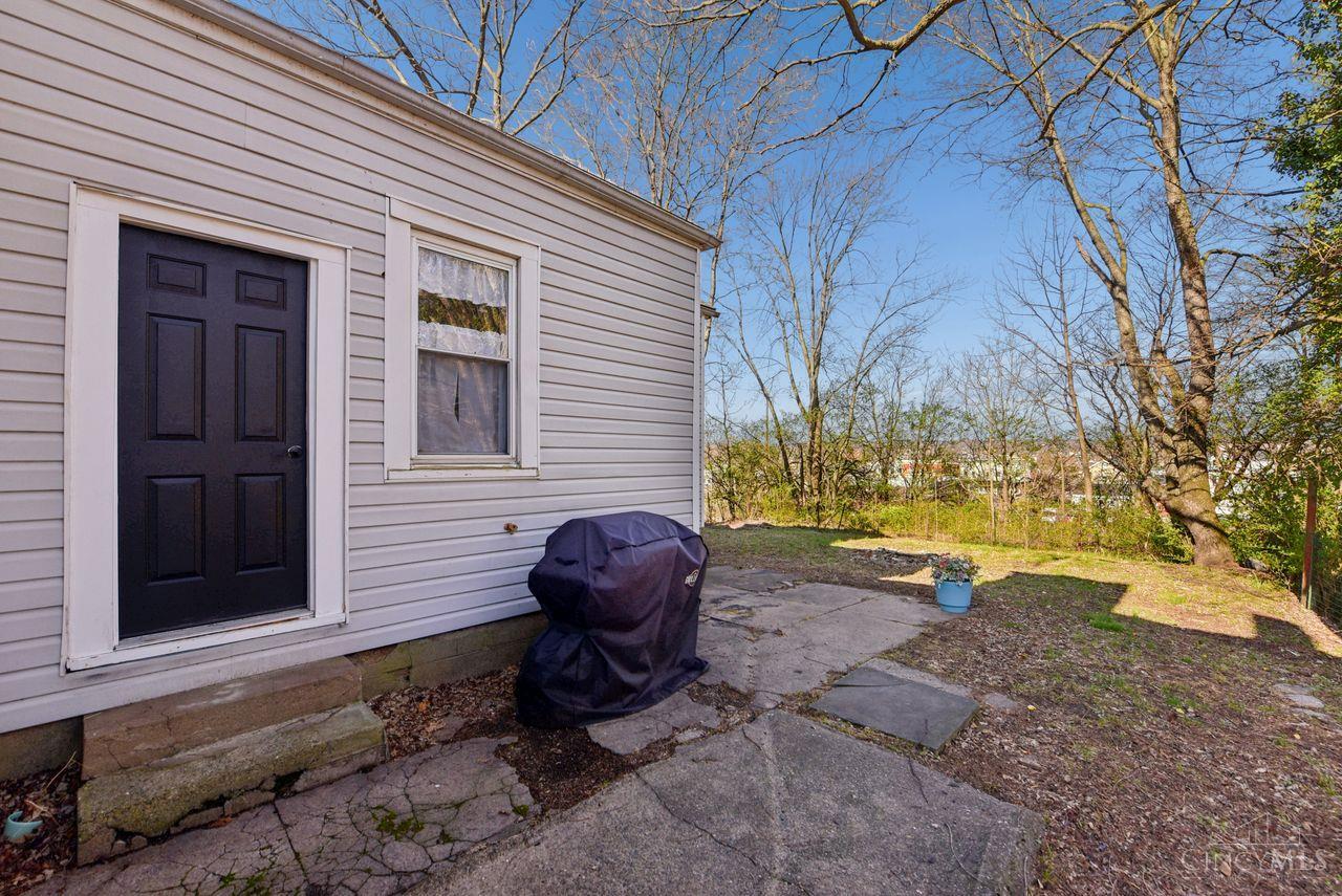 915 Third Street