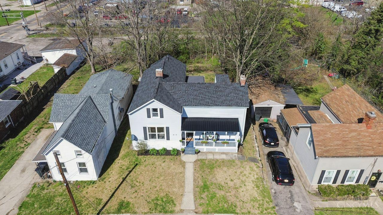915 Third Street