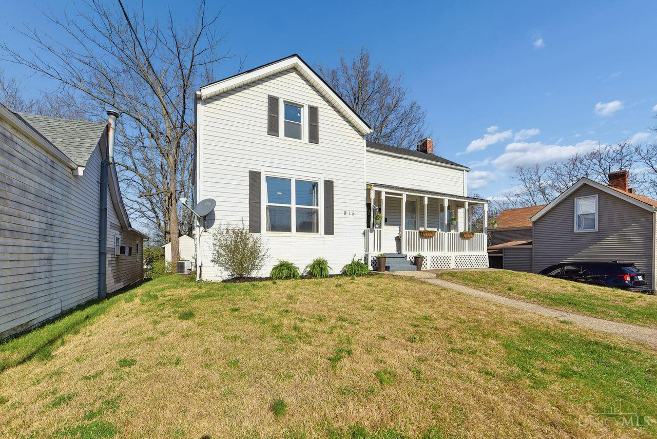 915 Third Street