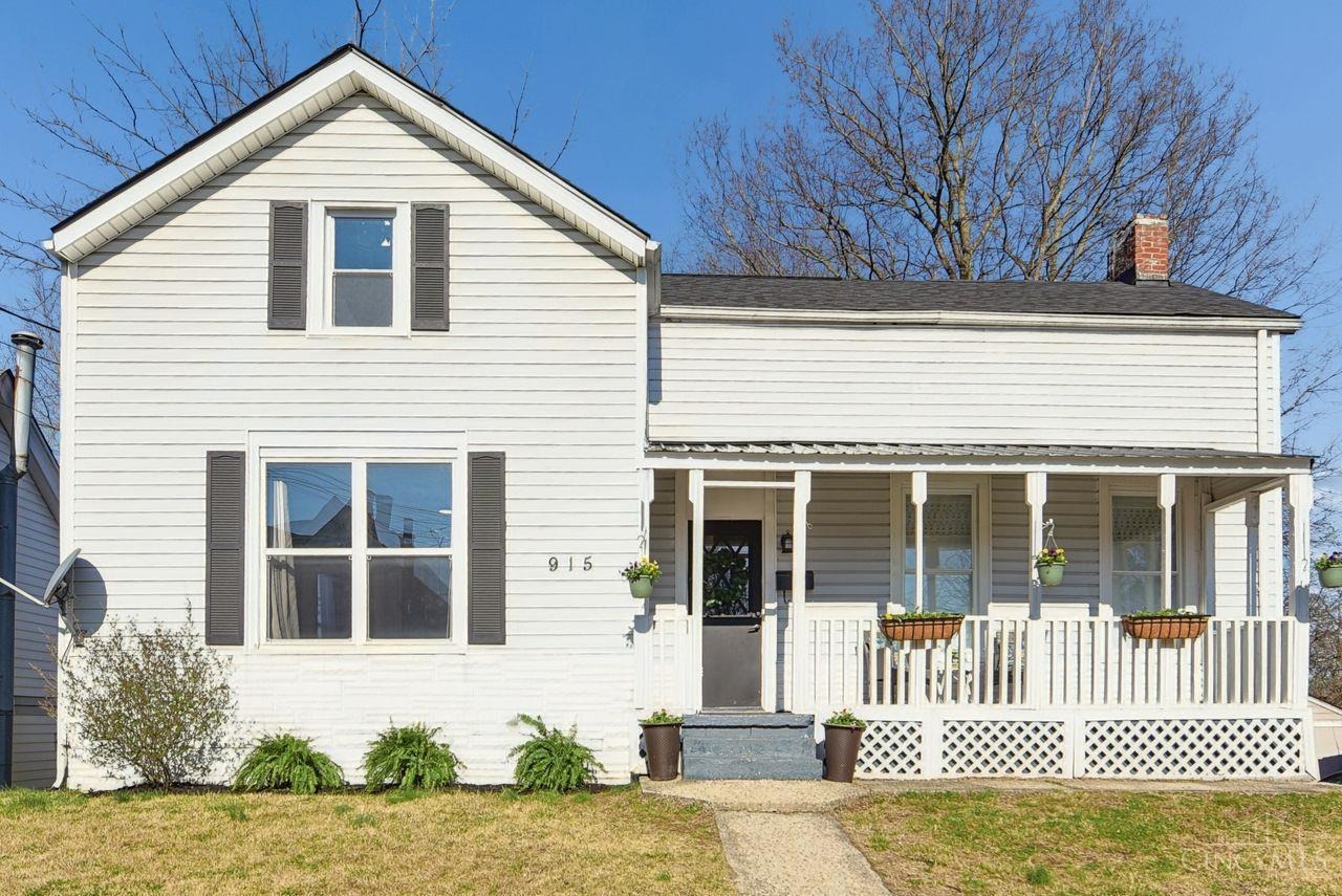 915 Third Street