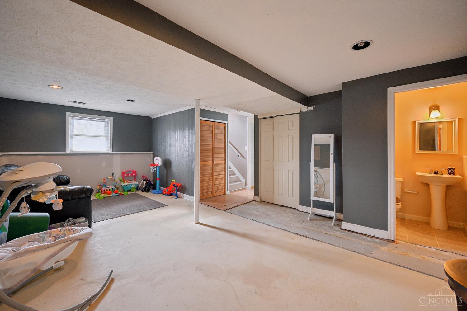 4636 Blackberry Lane