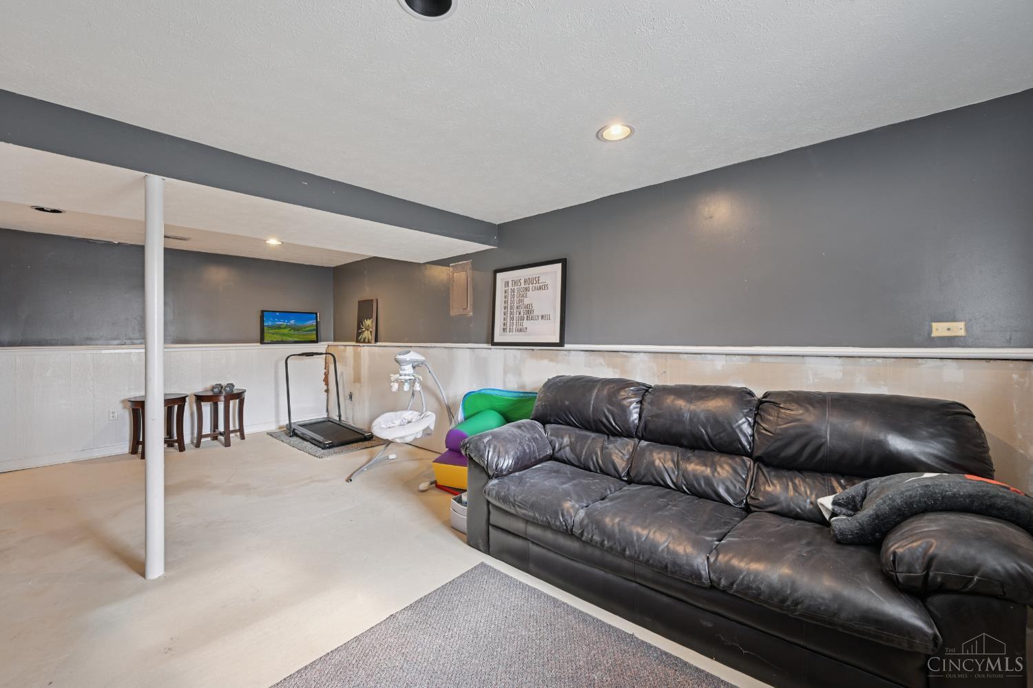 4636 Blackberry Lane