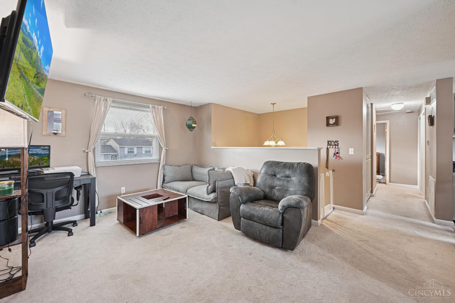 4636 Blackberry Lane