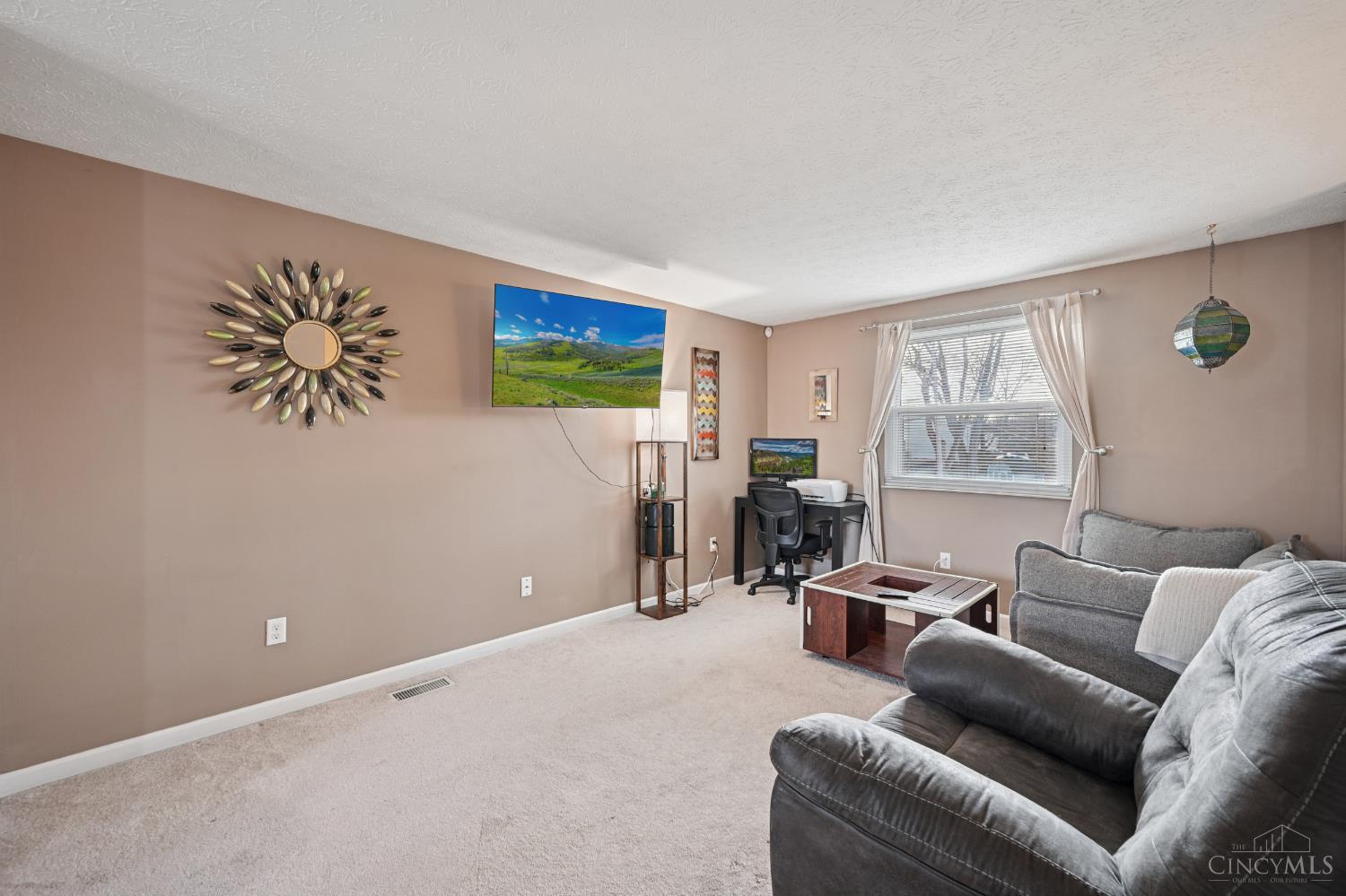 4636 Blackberry Lane