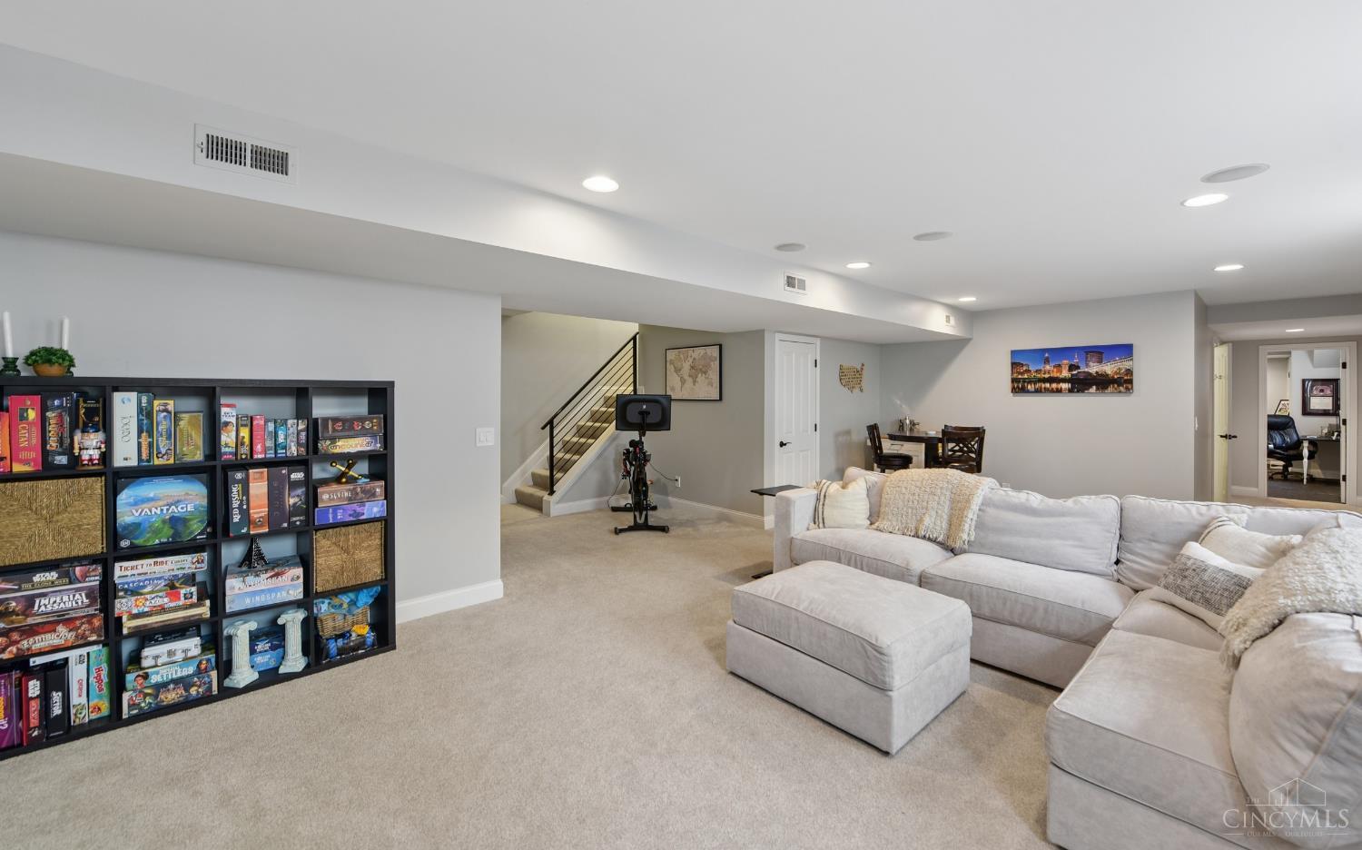 7913 Cooper Road