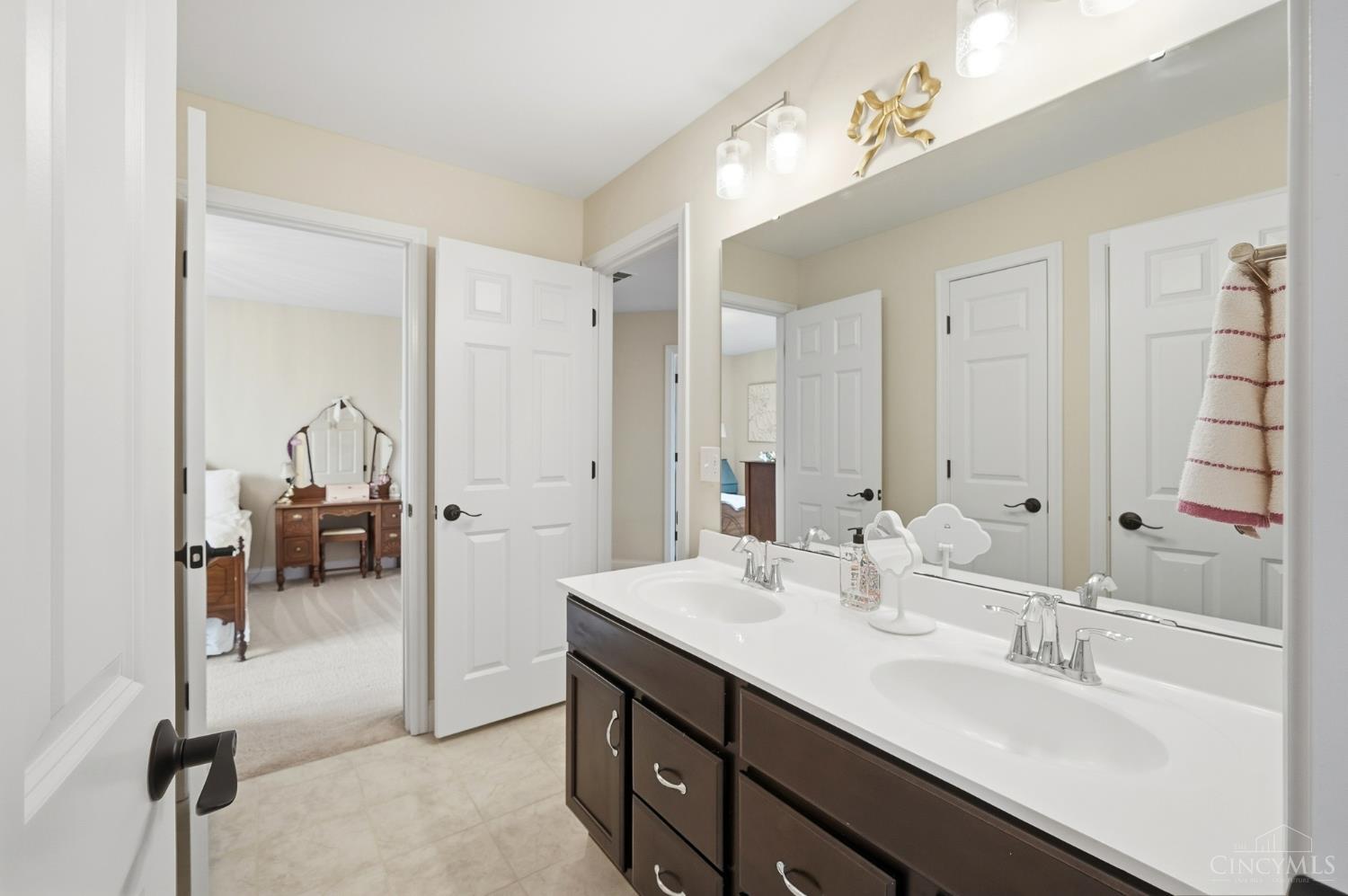 4354 Highland Green Drive