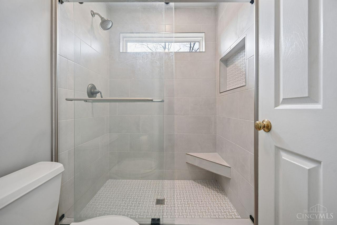 5984 Woodsbend Drive