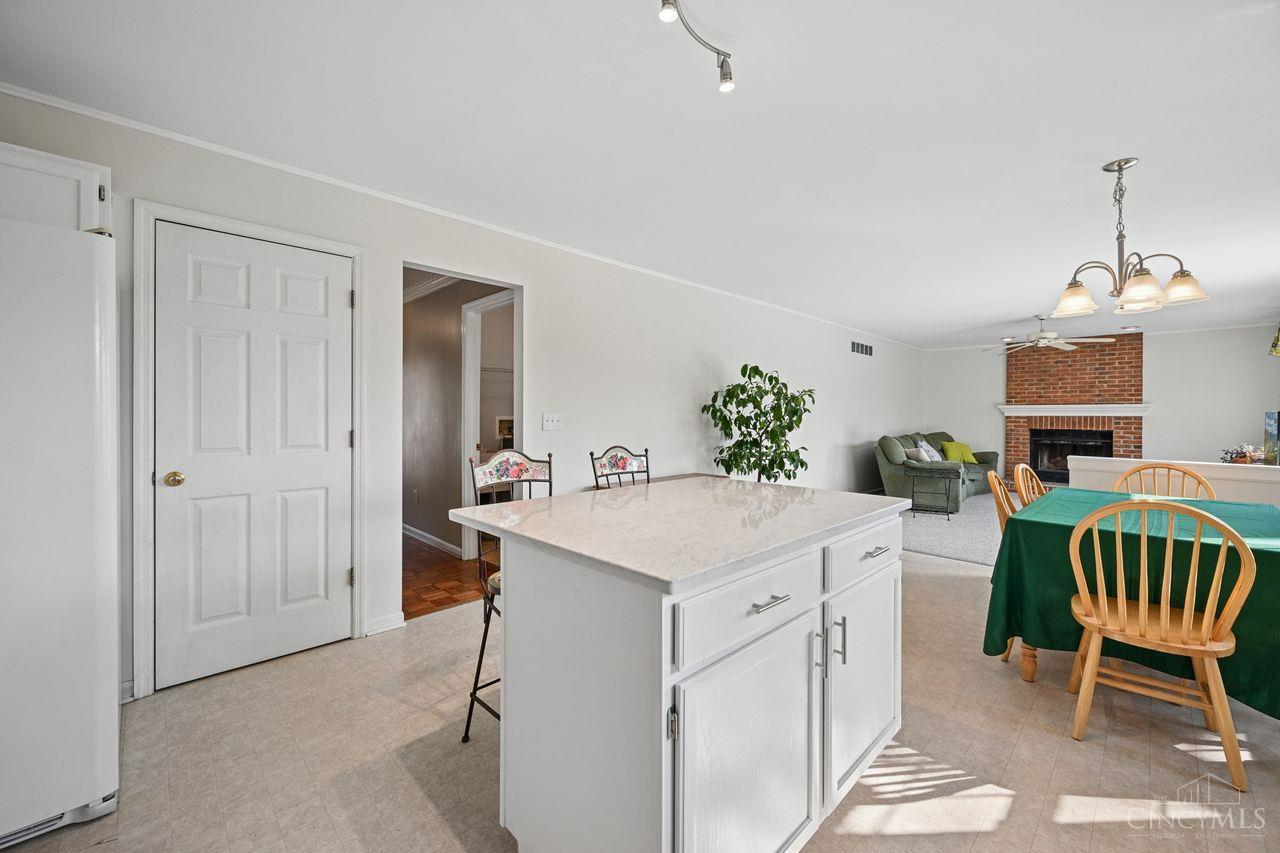 5984 Woodsbend Drive