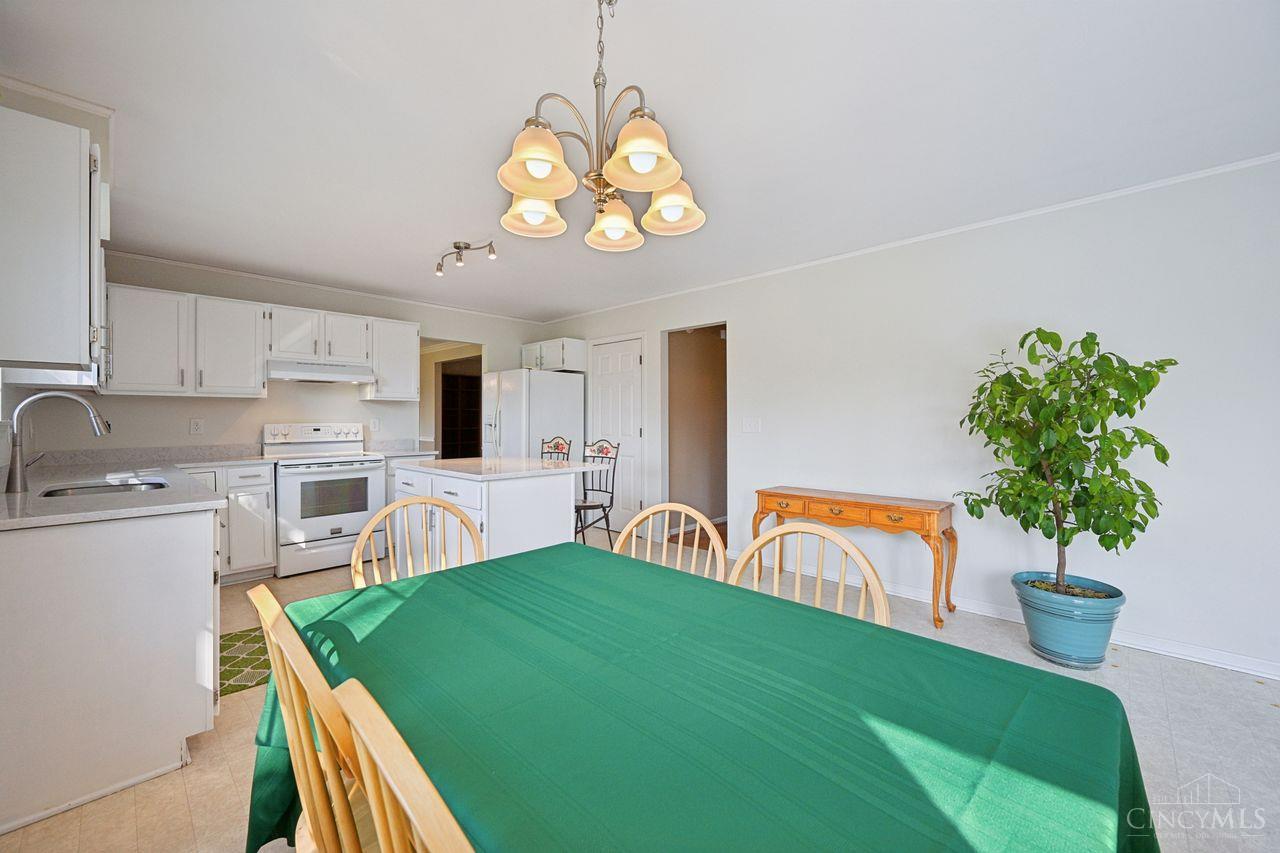 5984 Woodsbend Drive