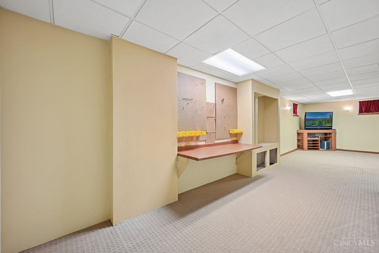 5984 Woodsbend Drive