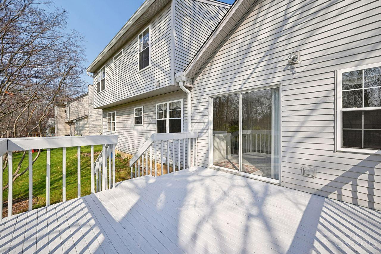 5984 Woodsbend Drive