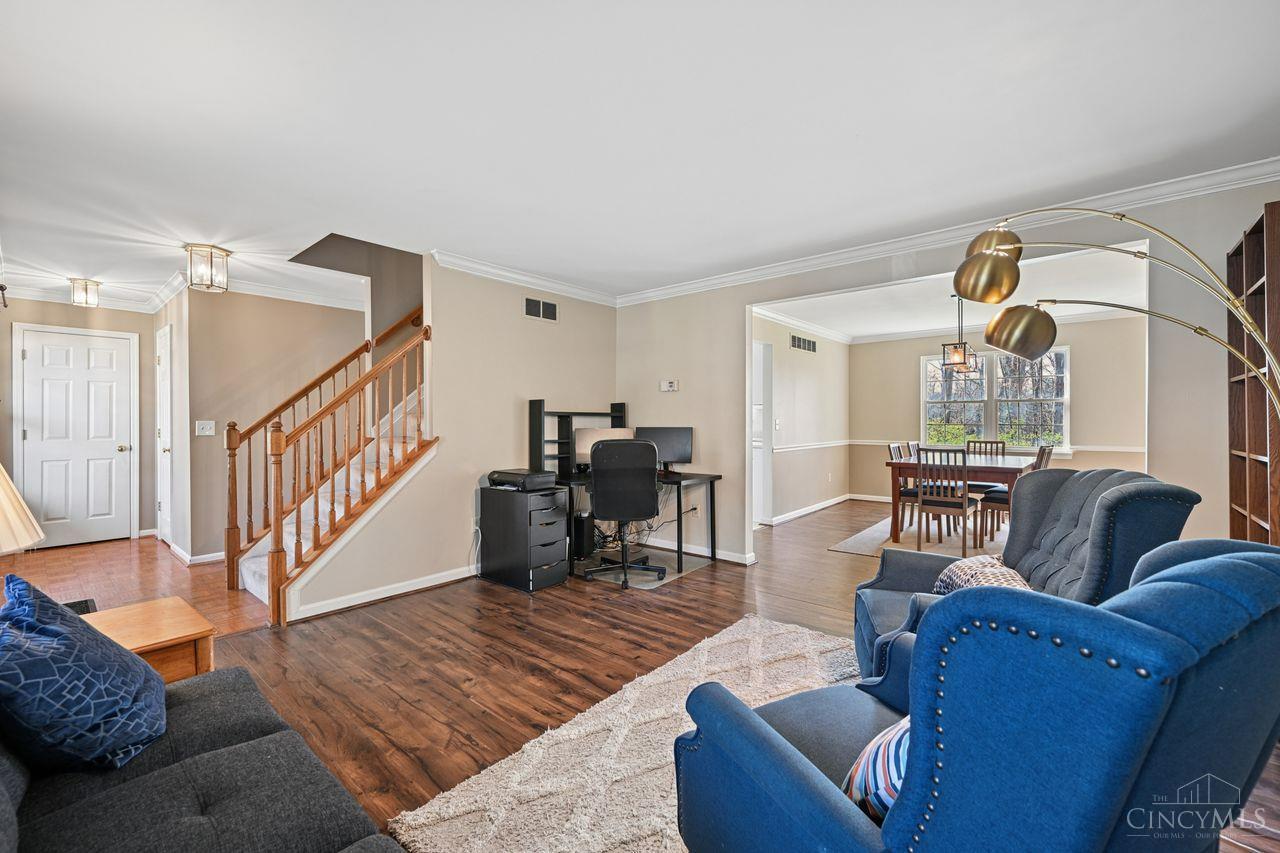 5984 Woodsbend Drive