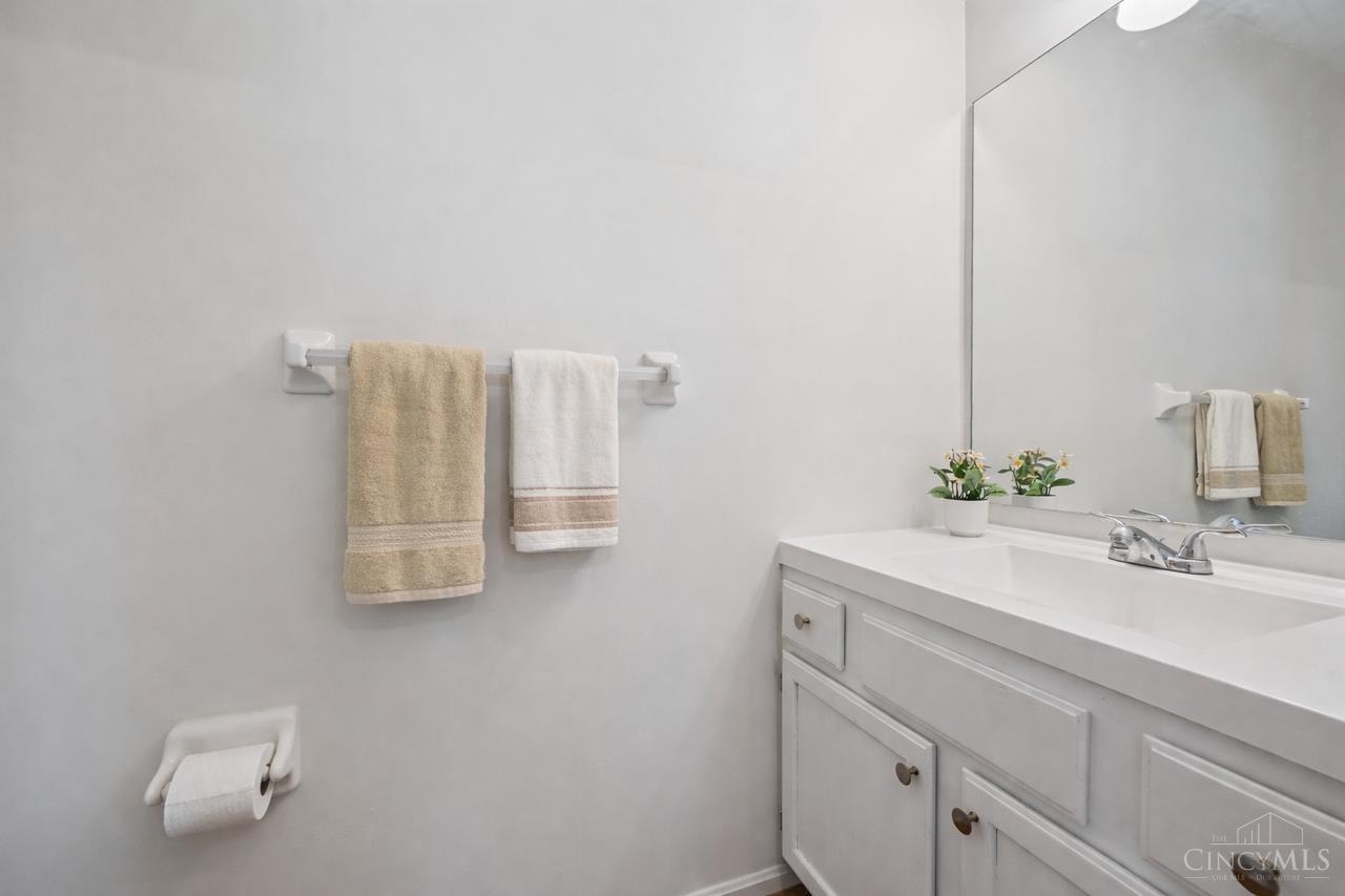 5984 Woodsbend Drive