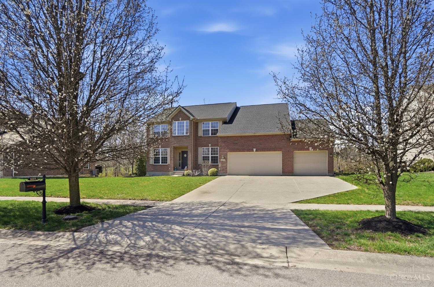 3845 Pinnacle Lane