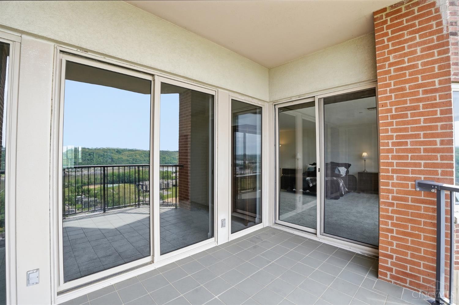 3435 Golden Avenue 1402