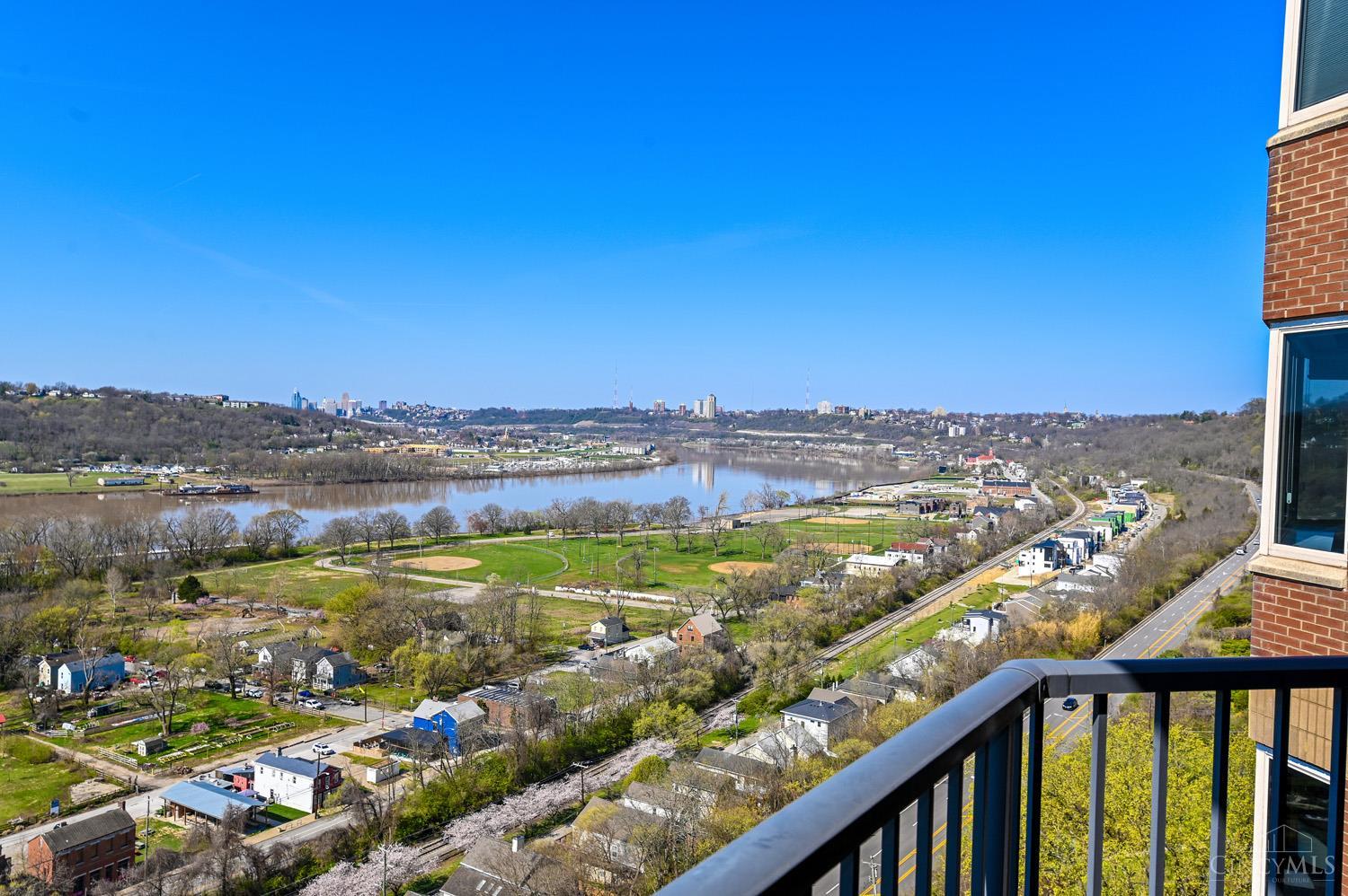 3435 Golden Avenue 1402