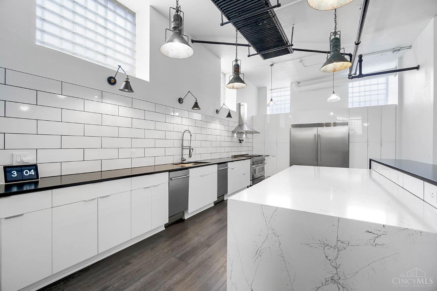 4117 Thirty Fourth Avenue