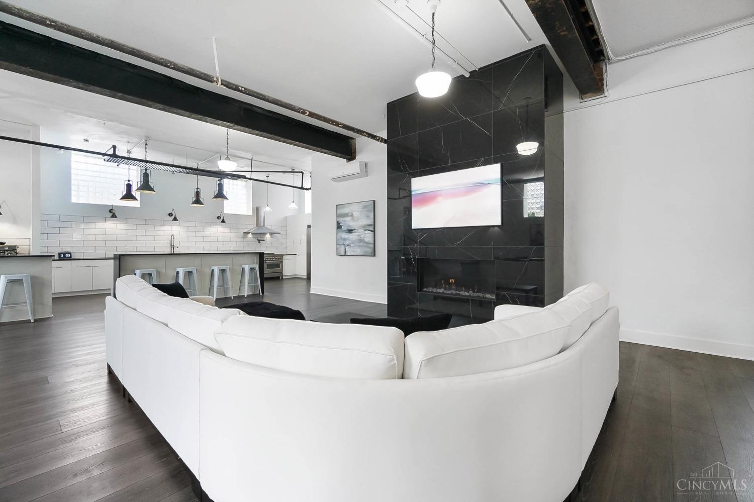 4117 Thirty Fourth Avenue