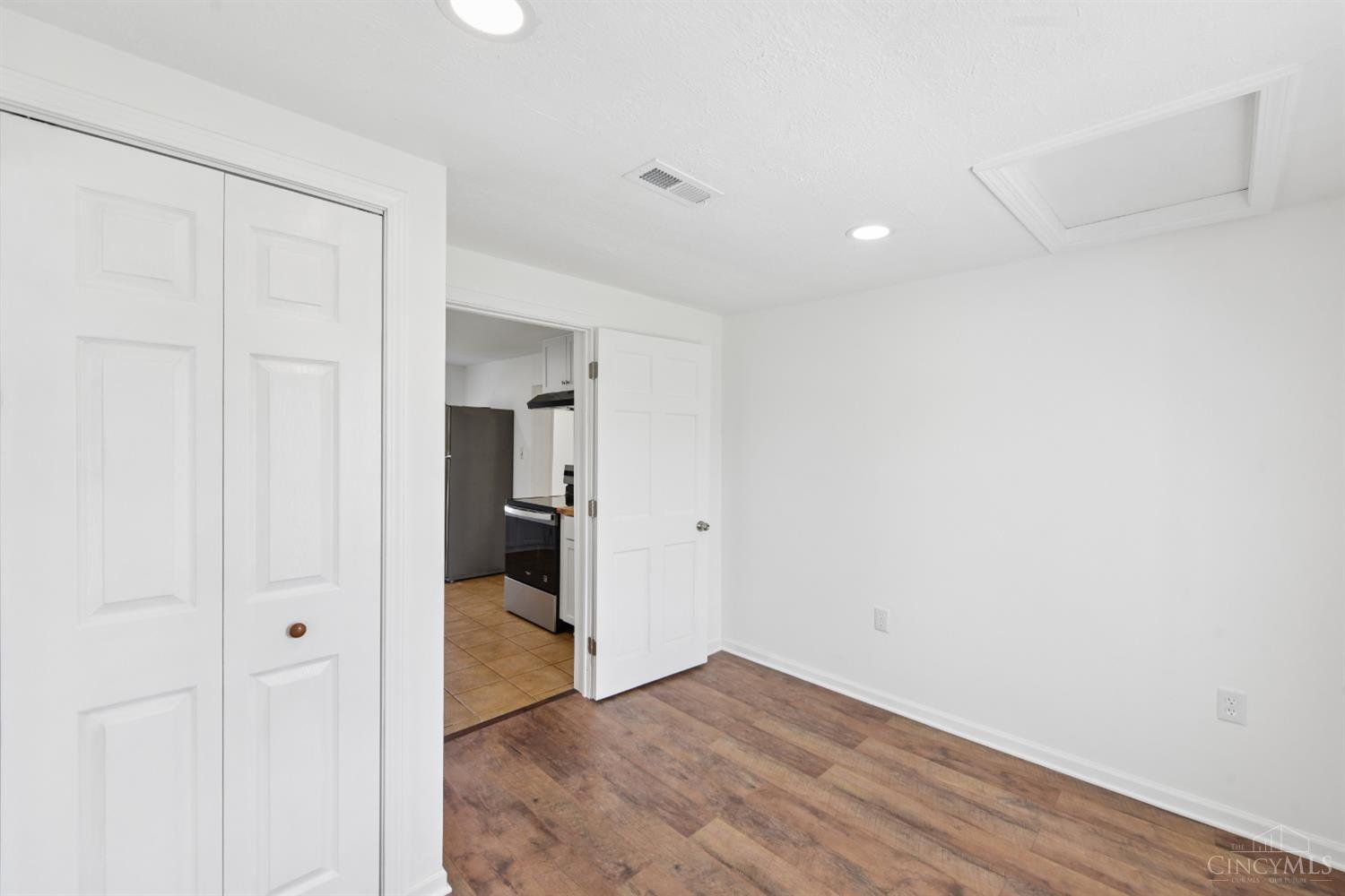 323 N Coffee Street