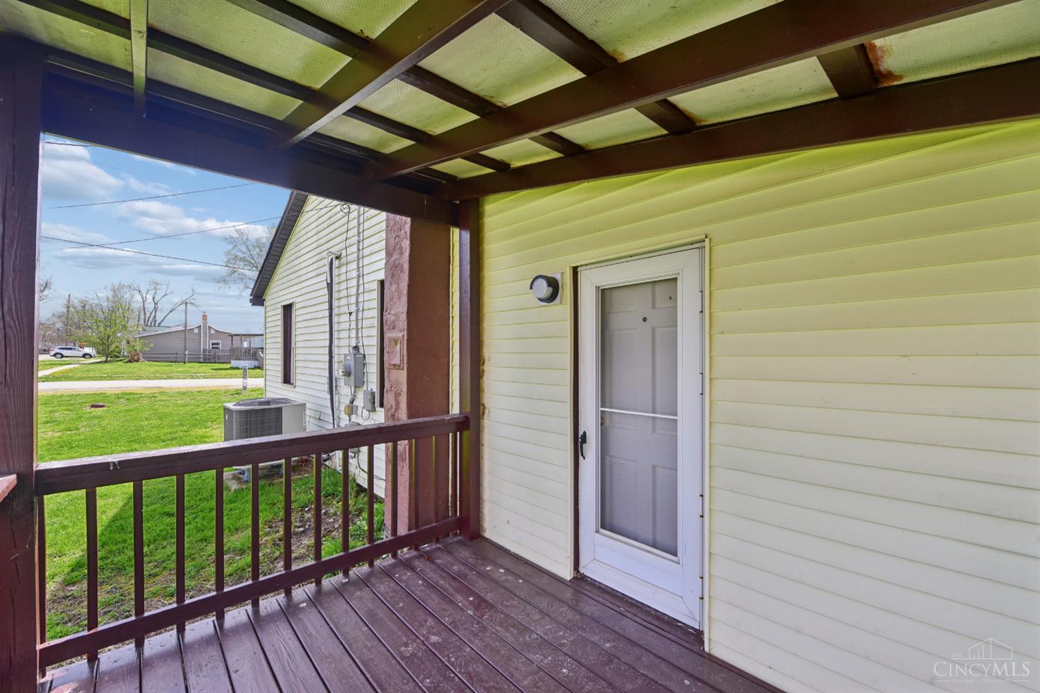 323 N Coffee Street