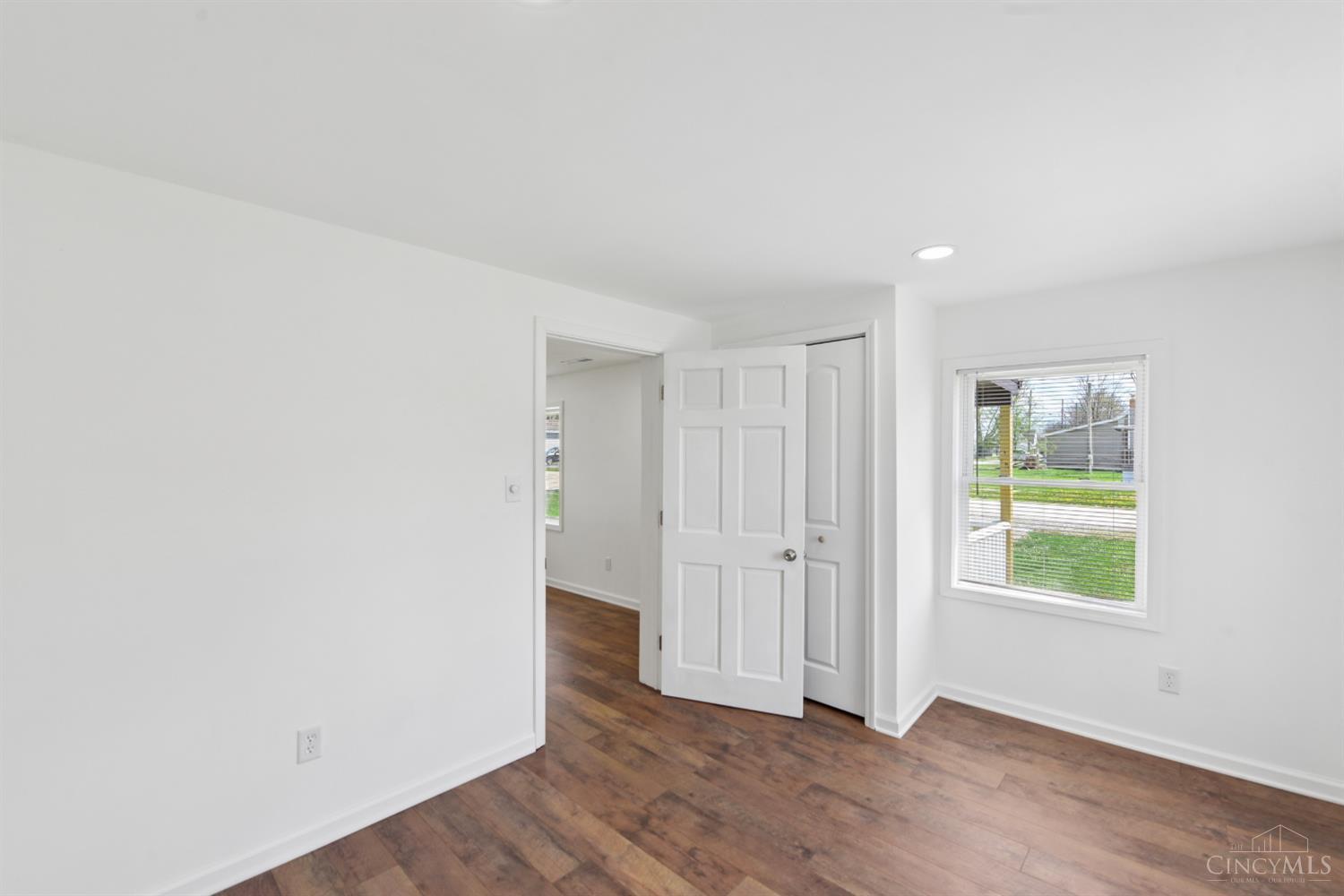 323 N Coffee Street