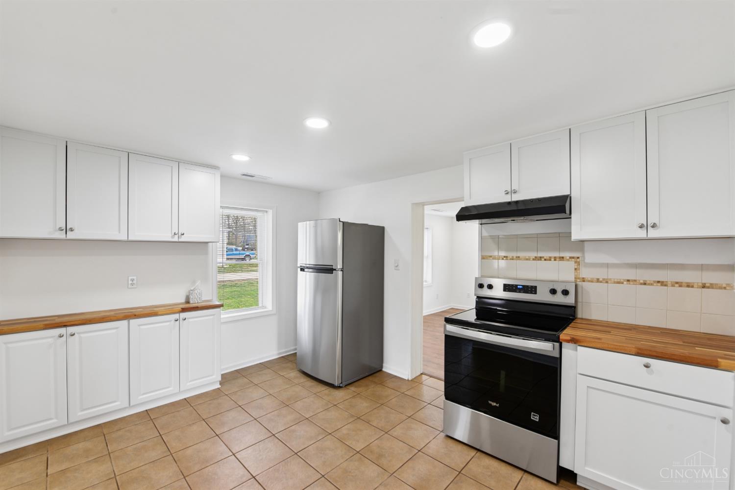 323 N Coffee Street